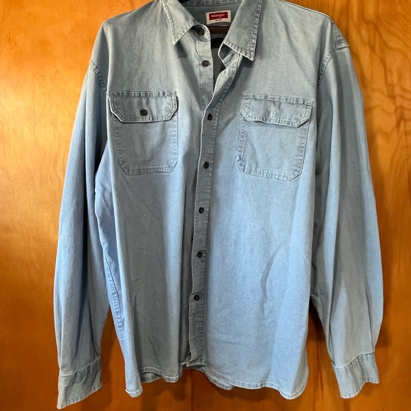 Wrangler Other - Wrangler Men's Casual Light Blue Button Down Shirt
